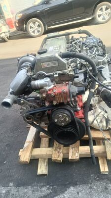 Partes de camiones japoneses Usados Montaje del motor Buen estado Para camión HINO 500 camión J08E camión mezclador Tipo Hino motor de segunda mano
