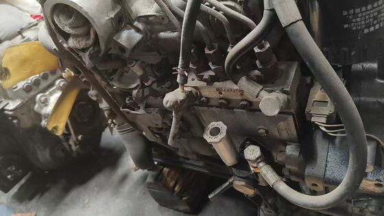Compartimientos de camiones japoneses Usados Ensamblaje del motor en buen estado Para ISUZU NPR 4HG1T 4HG1 en venta Compartimientos usados Isuzu