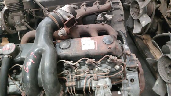 Piezas de camiones japoneses Motor usado con transmisión de 6 velocidades Buen estado para FUSO Fighter 6D17 a la venta Piezas usadas fuso