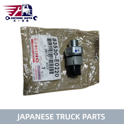 Componentes para camiones japoneses Sensor de presión de aceite 83530-E0220 83530E0220 83530-1471 para KOBELCO/HINO 500 J08C J08E SK200-6 Componentes para camiones Hino